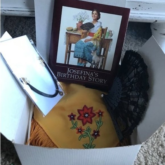 Vintage-Retired Josefina Montoya Heirloom Birthday Set - Picture 1 of 3